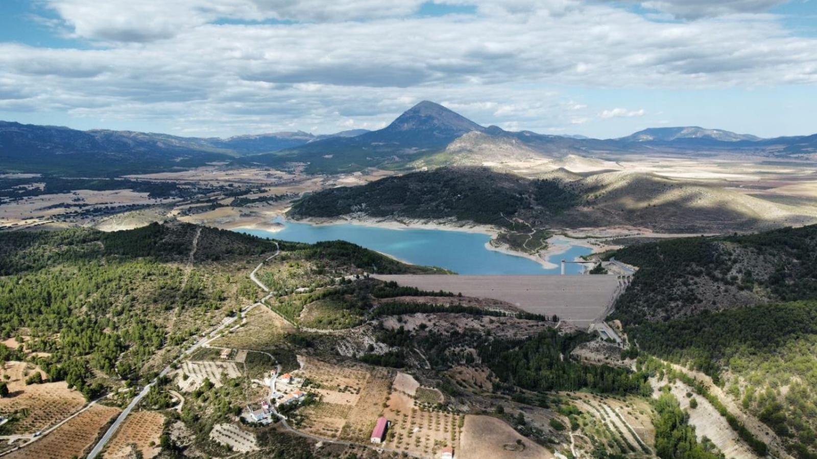 منزل الضيف Huéscar  في Vivienda Rural Embalse San Clemente المظهر الخارجي الصورة